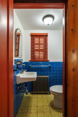 6710 LINCOLN DR, Philadelphia, PA 19119