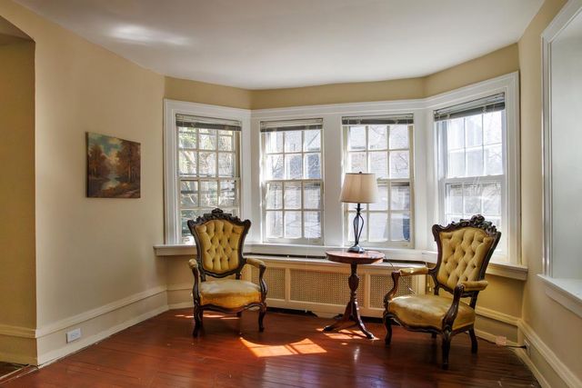 6710 LINCOLN DR, Philadelphia, PA 19119