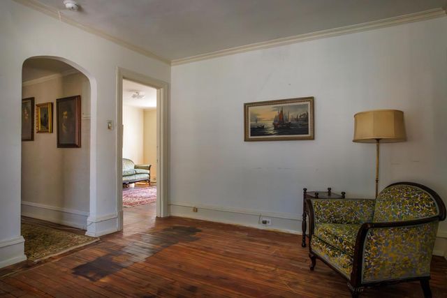 6710 LINCOLN DR, Philadelphia, PA 19119