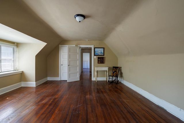 6710 LINCOLN DR, Philadelphia, PA 19119