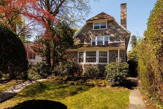 6710 LINCOLN DR, Philadelphia, PA 19119