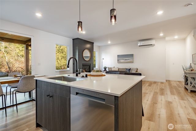 2998 Cedar View Way, Blaine, WA 98230