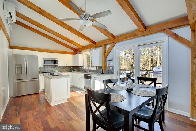 1 BUNKER, Grasonville, MD 21638