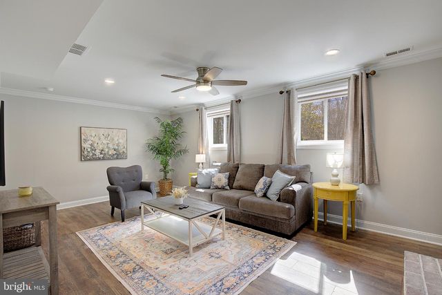 1 BUNKER, Grasonville, MD 21638