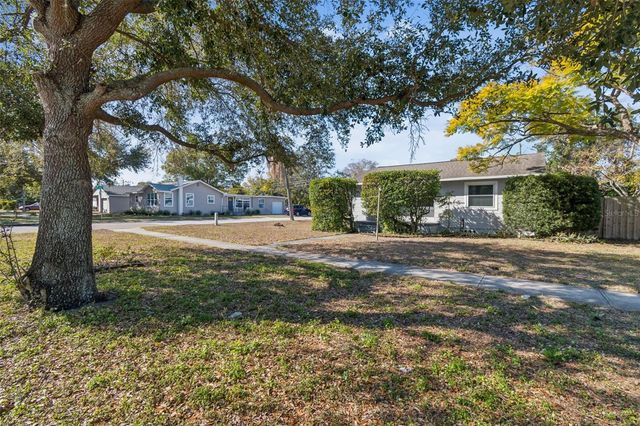 2900 49TH STREET N, St Petersburg, FL 33710