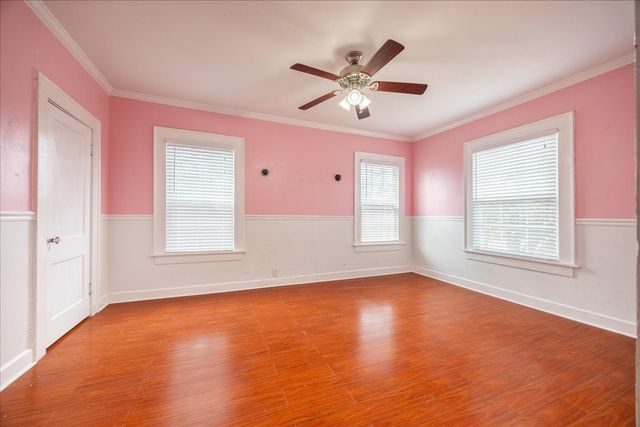 1301 W 2nd Avenue, Corsicana, TX 75110