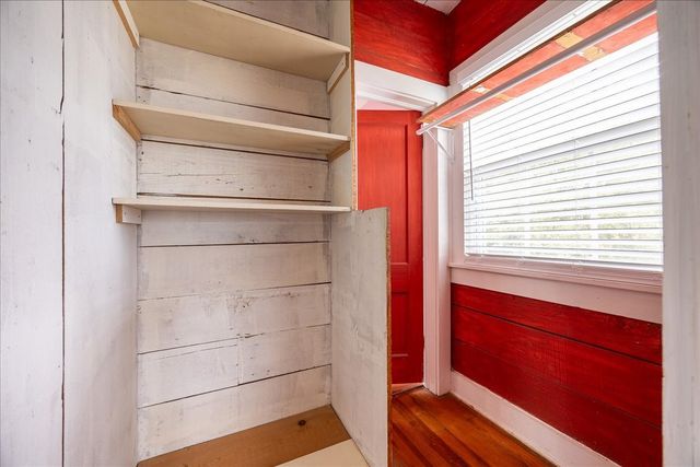 1301 W 2nd Avenue, Corsicana, TX 75110