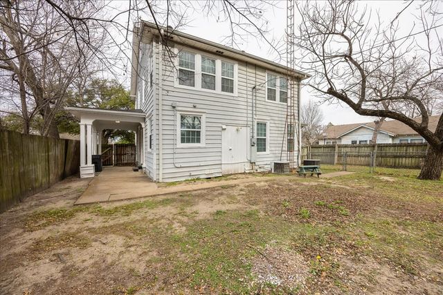 1301 W 2nd Avenue, Corsicana, TX 75110
