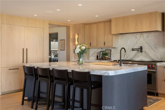 2118 Leeward, Newport Beach, CA 92660