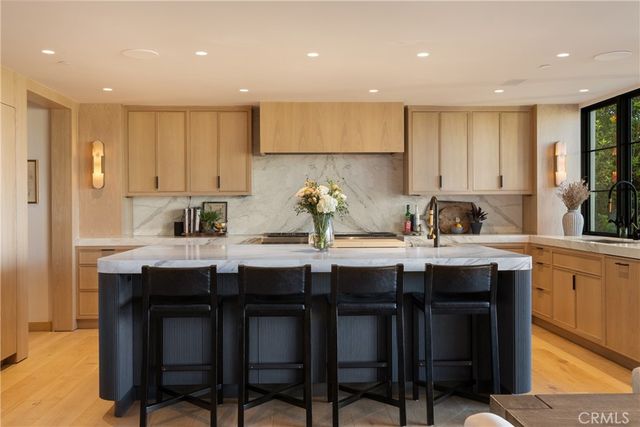 2118 Leeward, Newport Beach, CA 92660
