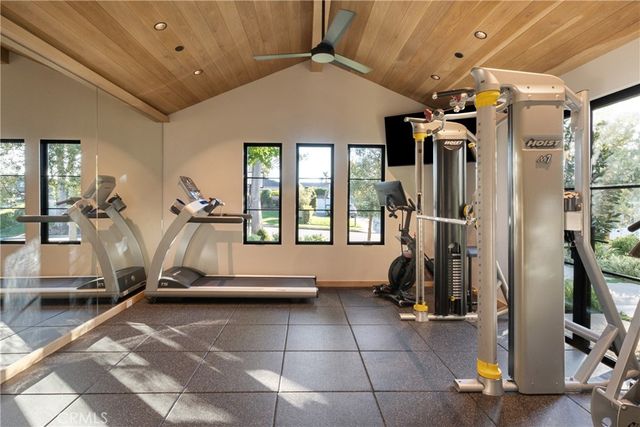 2118 Leeward, Newport Beach, CA 92660