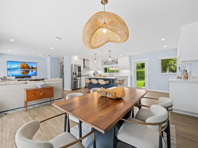 2421 NE 50th Street, Lighthouse Point, FL 33064