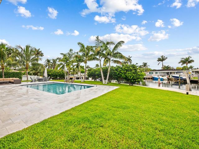 2421 NE 50th Street, Lighthouse Point, FL 33064