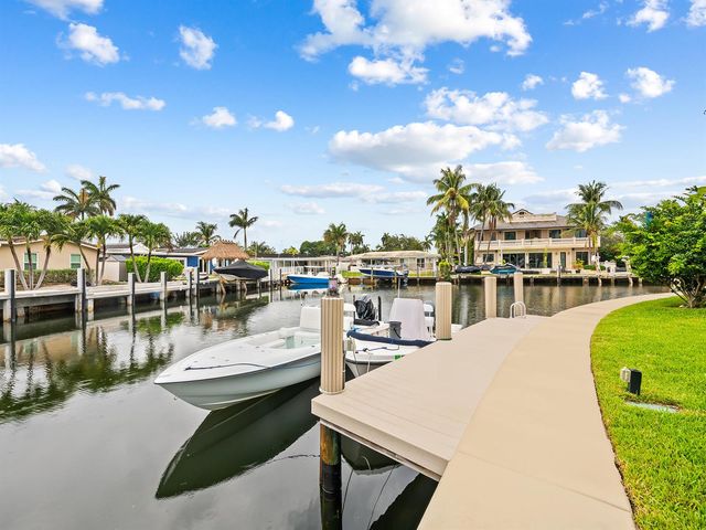 2421 NE 50th Street, Lighthouse Point, FL 33064