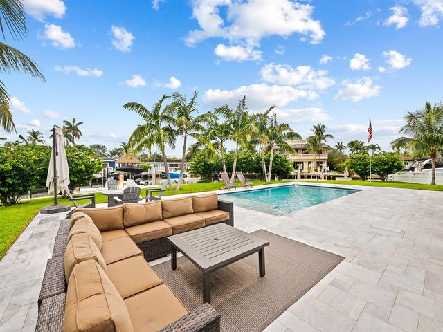 2421 NE 50th Street, Lighthouse Point, FL 33064