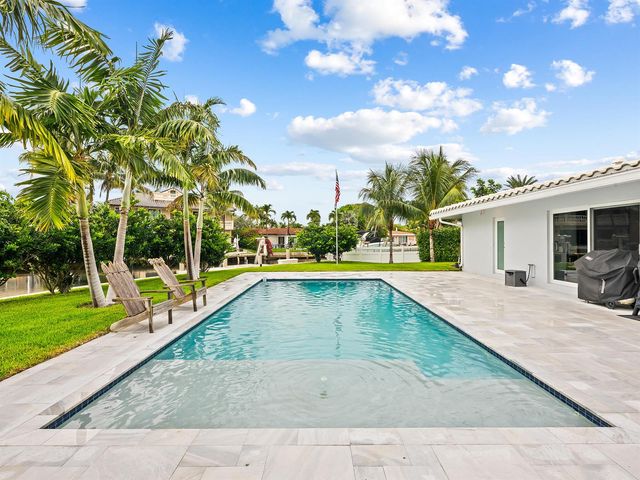 2421 NE 50th Street, Lighthouse Point, FL 33064