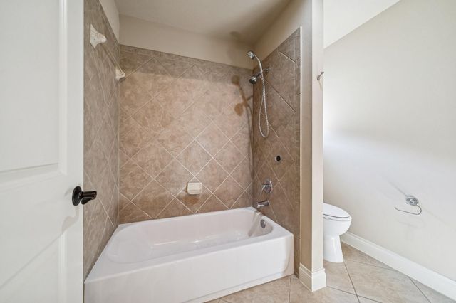 8702 Stowe Creek Lane, Missouri City, TX 77459