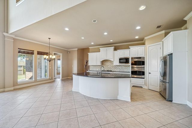 8702 Stowe Creek Lane, Missouri City, TX 77459