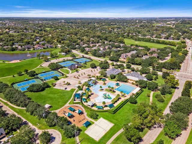 8702 Stowe Creek Lane, Missouri City, TX 77459