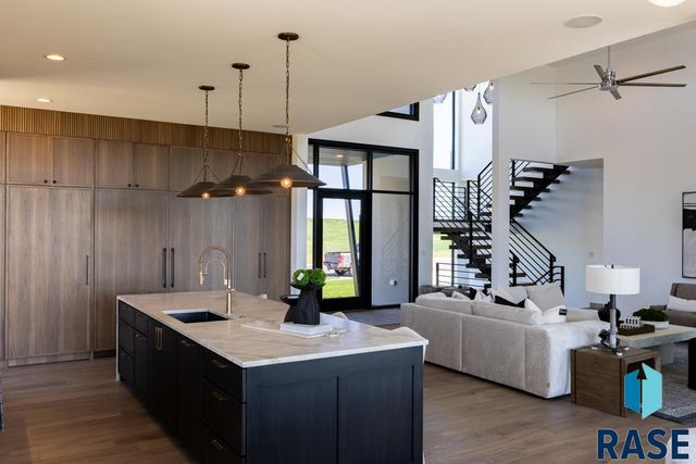 705 N Sanctuary Dr Drive, Sioux Falls, SD 57110