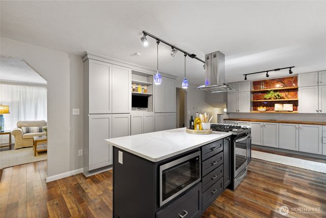 4705 Yorkshire Drive SE, Olympia, WA 98513