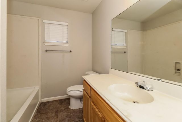 4939 N Cancun Drive, Houston, TX 77045