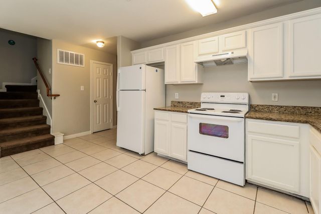 4939 N Cancun Drive, Houston, TX 77045