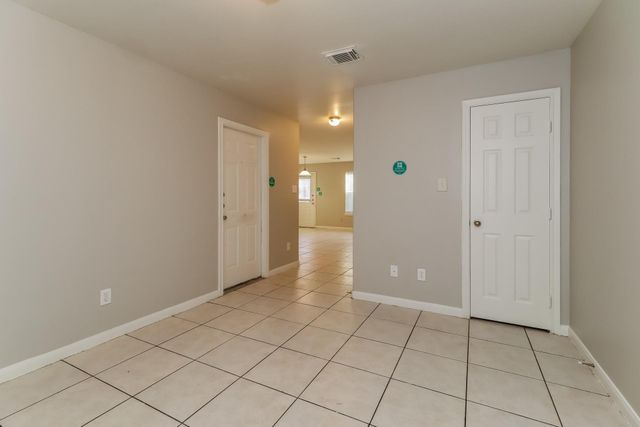 4939 N Cancun Drive, Houston, TX 77045