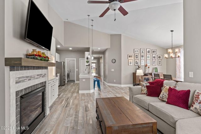 1127 Greensview Circle, Leland, NC 28451