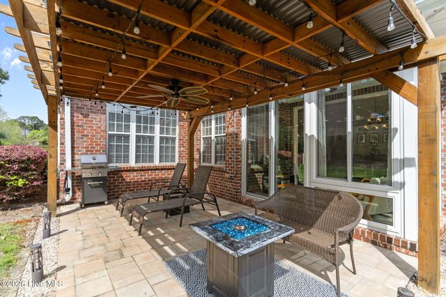 1127 Greensview Circle, Leland, NC 28451