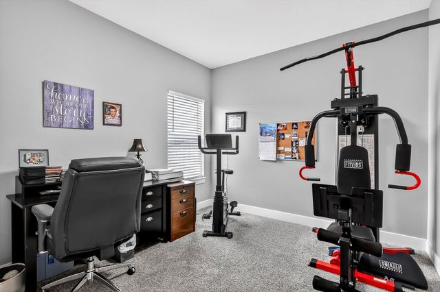 183 E Cowling Street, Republic, MO 65738