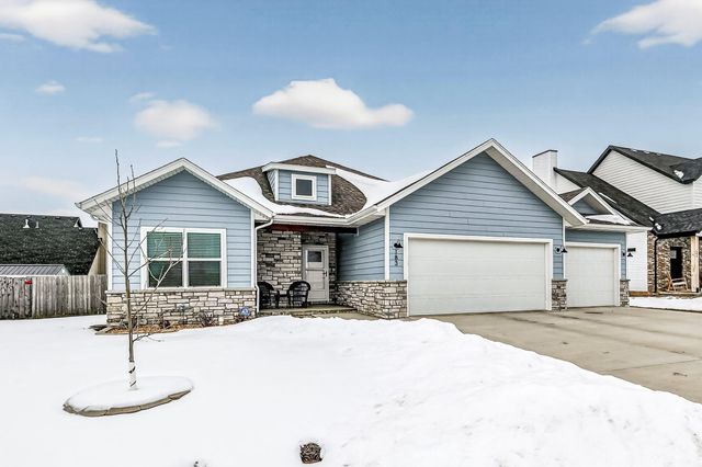 183 E Cowling Street, Republic, MO 65738