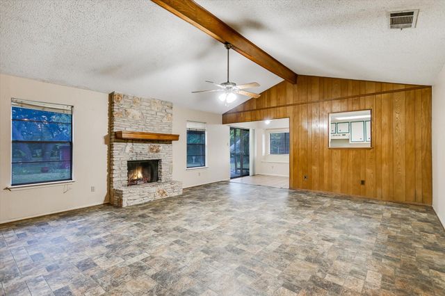 600 County Glen ST, Leander, TX 78641