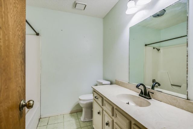 600 County Glen ST, Leander, TX 78641