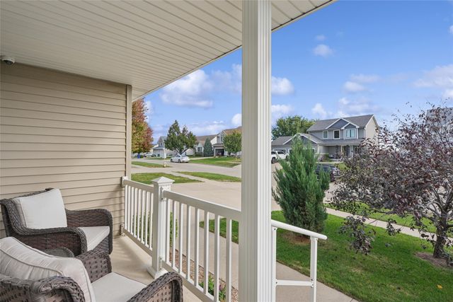 1215 S 4th Street, Indianola, IA 50125