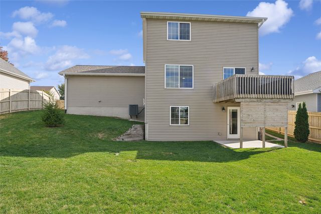 1215 S 4th Street, Indianola, IA 50125