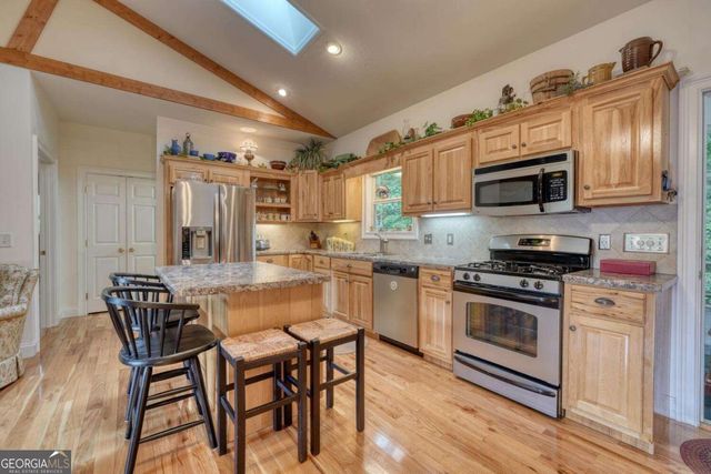 523 Sunnyside Shores, Hiawassee, GA 30546