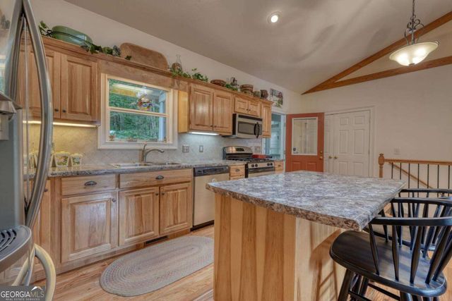 523 Sunnyside Shores, Hiawassee, GA 30546