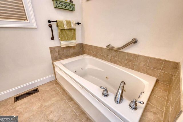 523 Sunnyside Shores, Hiawassee, GA 30546