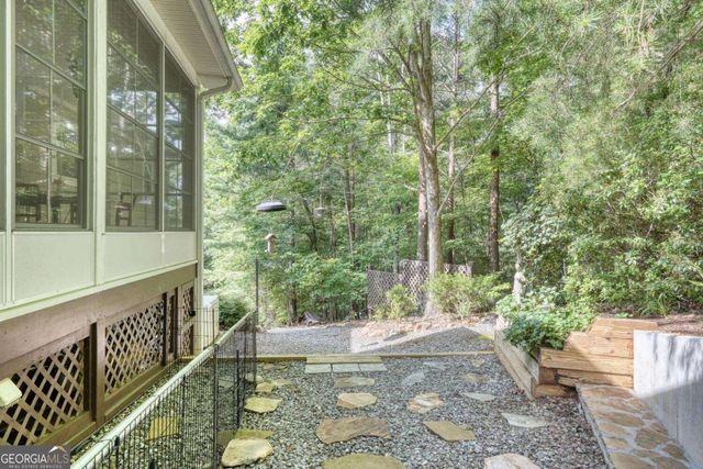 523 Sunnyside Shores, Hiawassee, GA 30546