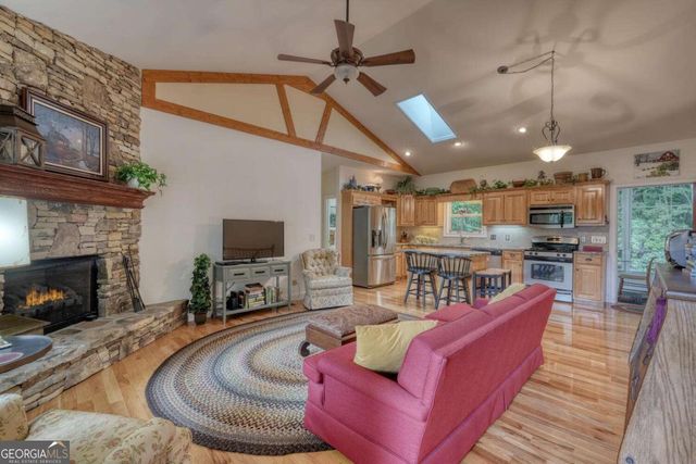 523 Sunnyside Shores, Hiawassee, GA 30546