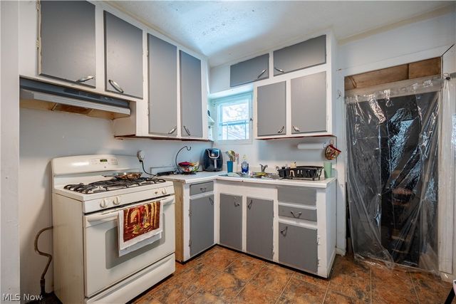 1159 Dietz Avenue, Akron, OH 44301