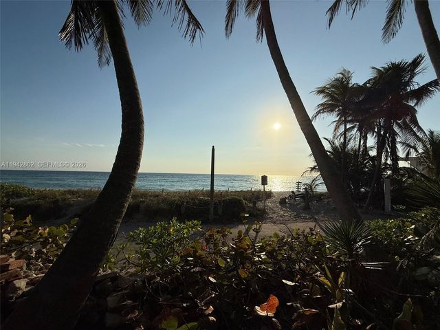 5784 N Surf Rd, Hollywood, FL 33019