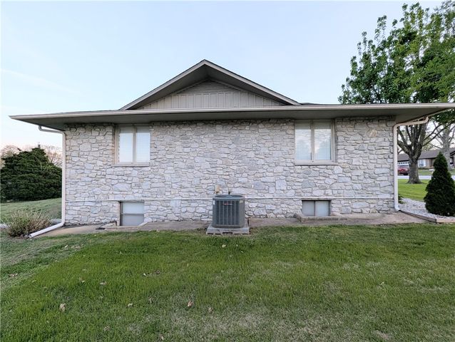 105 Wren Street, Harrison, AR 72601
