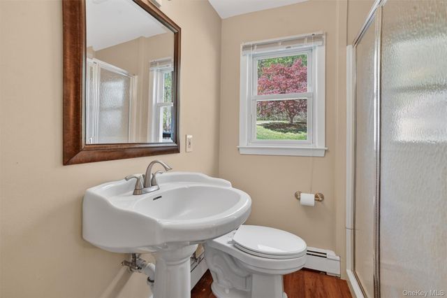 8 Aspen Way, Thornwood, NY 10594