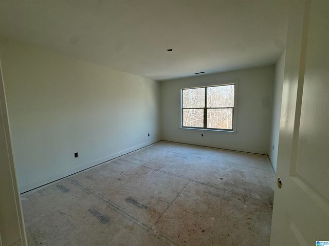 658 LIME CREEK WAY, Chelsea, AL 35043