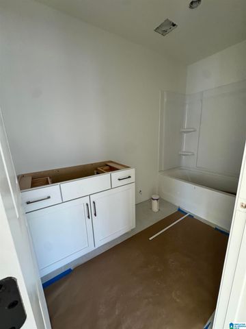 658 LIME CREEK WAY, Chelsea, AL 35043