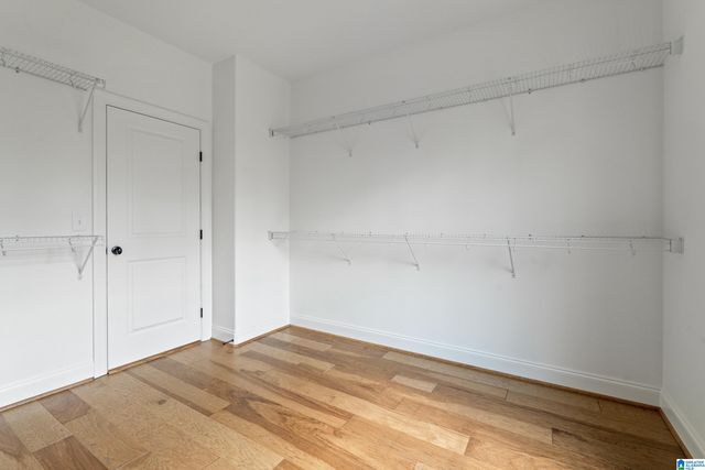 658 LIME CREEK WAY, Chelsea, AL 35043