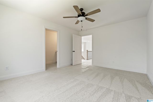 658 LIME CREEK WAY, Chelsea, AL 35043