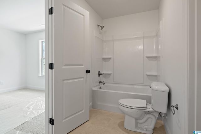 658 LIME CREEK WAY, Chelsea, AL 35043